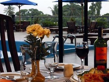 Millennium Towers Hotel Dar es Salaam Buitenkant foto